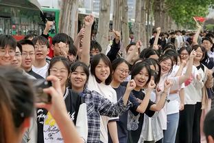 居勒尔社媒庆祝皇马生涯首球，多位队友评论区送上祝贺